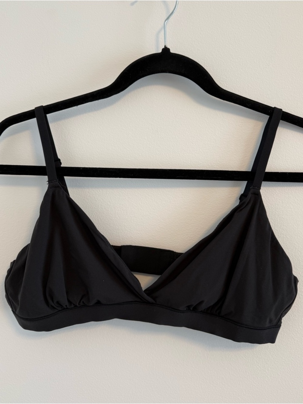Skims Fits Everybody Crossover Bralette Onyx - Picture 3 of 4